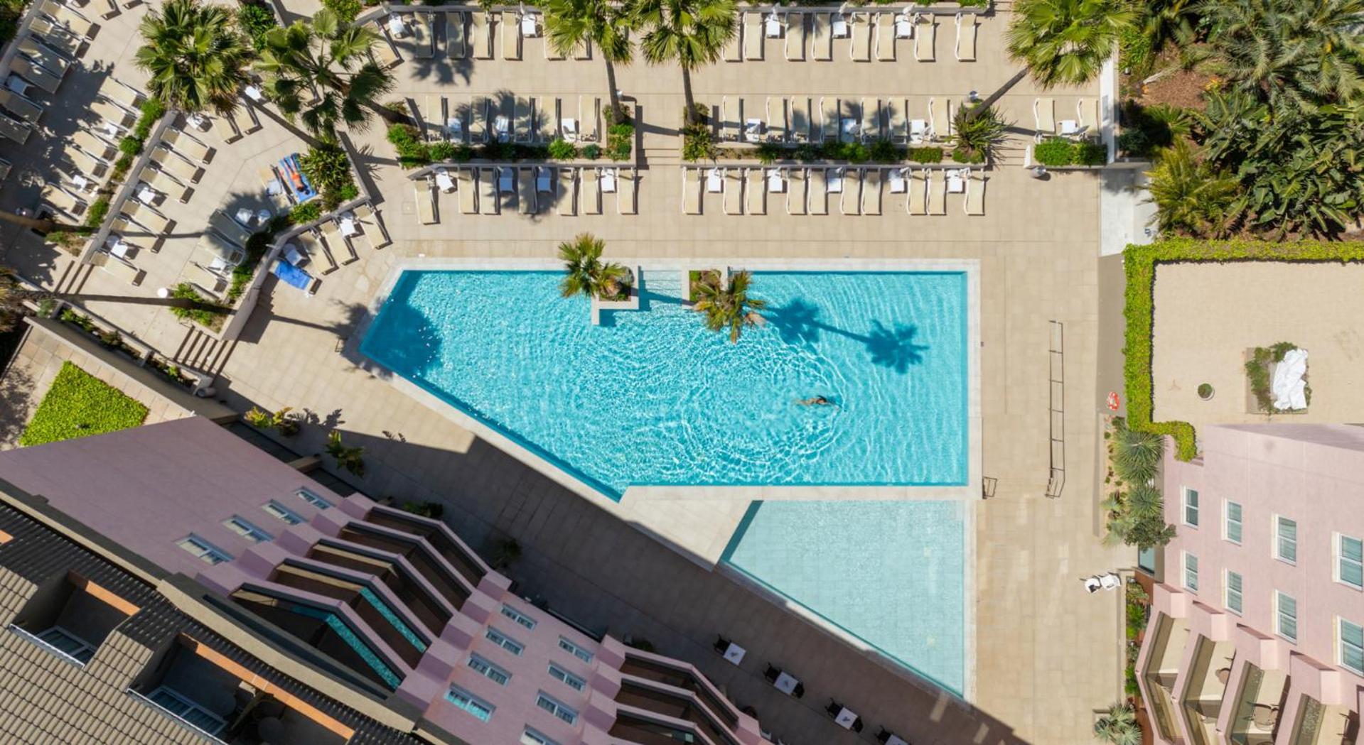 Aqua Hotel The Breeze (Adults Only +18) All Inclusive 산타수산나 외부 사진