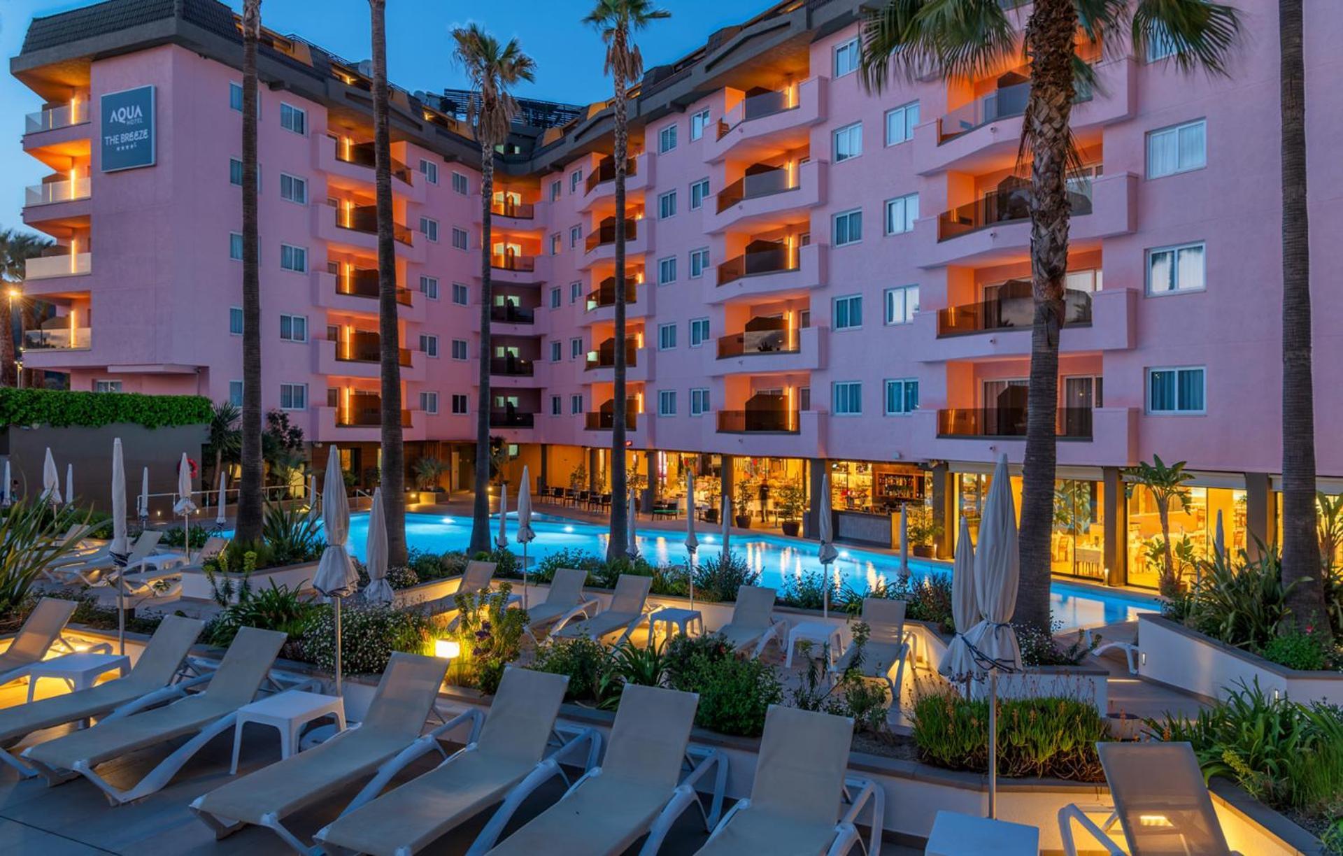 Aqua Hotel The Breeze (Adults Only +18) All Inclusive 산타수산나 외부 사진