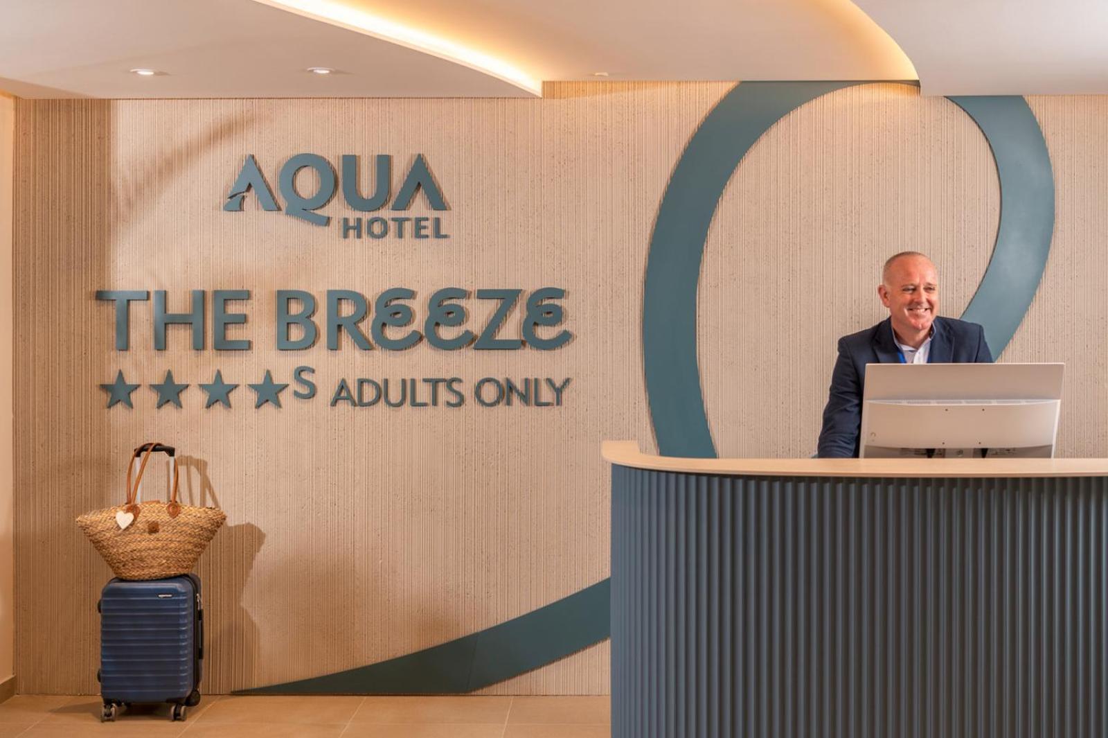 Aqua Hotel The Breeze (Adults Only +18) All Inclusive 산타수산나 외부 사진